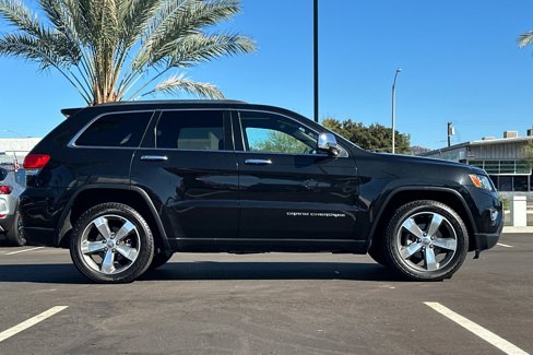 Used 2015 Jeep Grand Cherokee Limited image 3