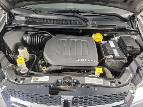 Used 2016 Dodge Grand Caravan American Value Package image 14