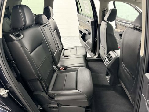 Used 2021 Volkswagen Atlas SE w/ Panoramic Sunroof Package image 14