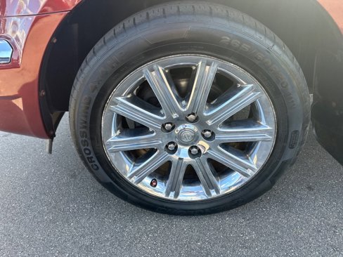Used 2008 Chrysler Aspen Limited image 8