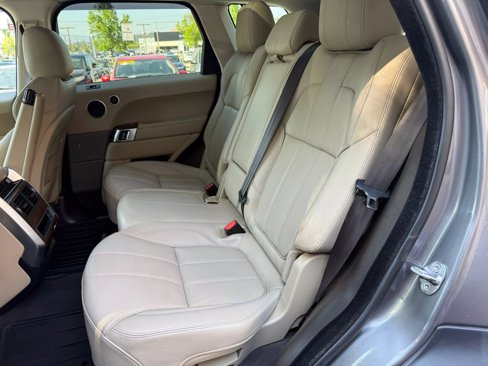 Used 2014 Land Rover Range Rover Sport HSE image 21