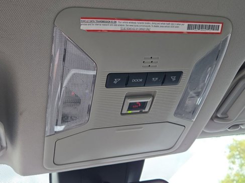 Used 2022 Toyota RAV4 XLE image 27