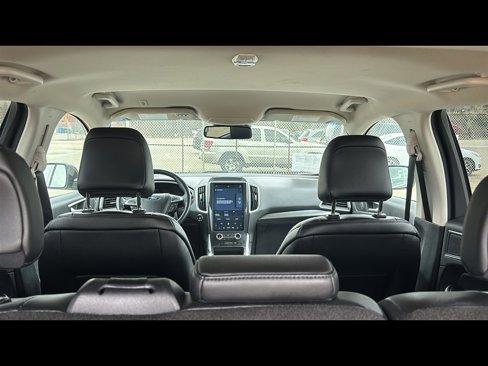 Used 2022 Ford Edge Titanium image 29