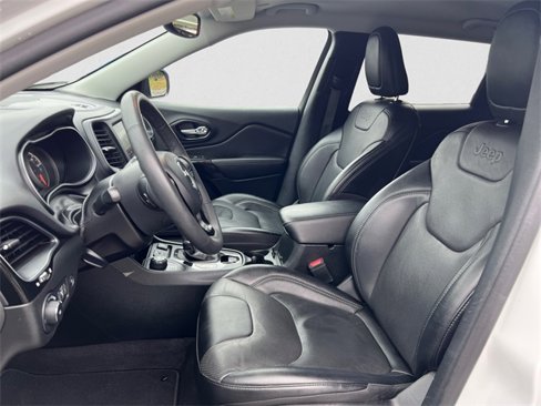 Used 2023 Jeep Cherokee Altitude Lux image 9