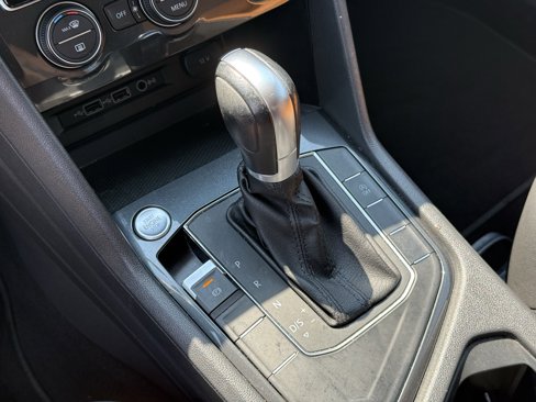 Used 2019 Volkswagen Tiguan SEL image 23
