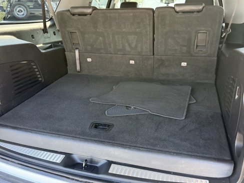 Used 2019 Chevrolet Suburban LT image 30