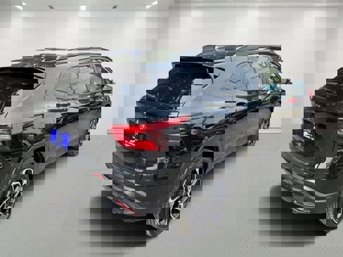 Used 2024 Chevrolet Trax RS w/ Sunroof Package image 6