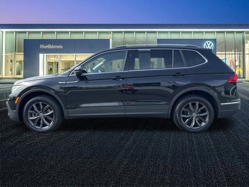 Certified 2022 Volkswagen Tiguan SE image 7