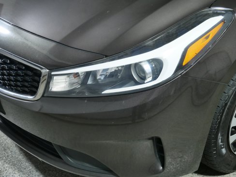 Used 2017 Kia Forte LX image 16