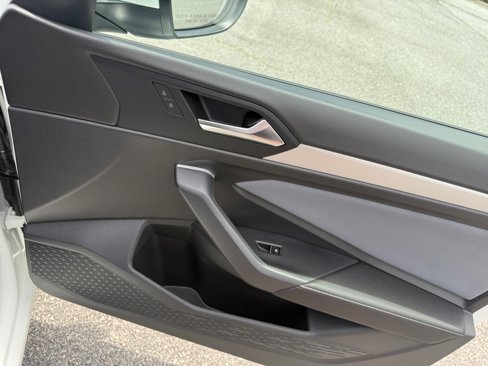 New 2025 Volkswagen Jetta SE image 31