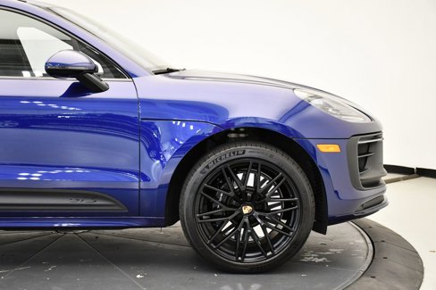 Certified 2023 Porsche Macan GTS image 14