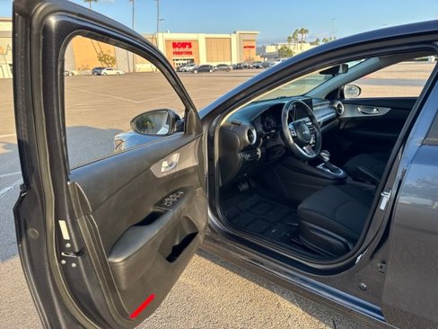 Used 2023 Kia Forte LXS image 19