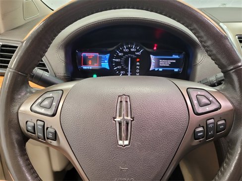 Used 2012 Lincoln MKX FWD w/ Wood Pkg image 19