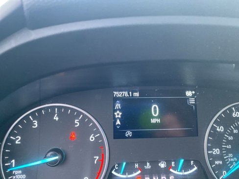 Used 2018 Ford EcoSport SES w/ SES Cold Weather Package image 33
