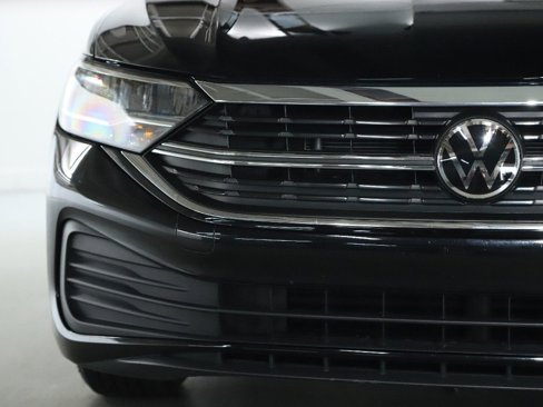 Used 2024 Volkswagen Jetta S image 6