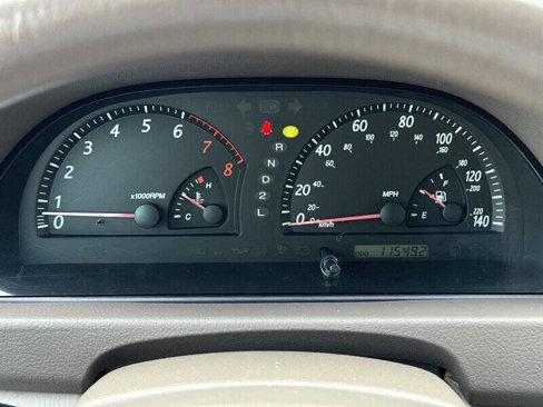 Used 2004 Toyota Camry LE image 22