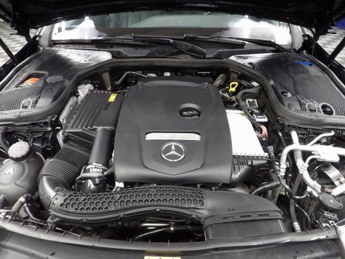 Used 2019 Mercedes-Benz E 300 4MATIC image 23