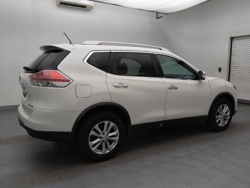 Used 2016 Nissan Rogue SV w/ SV Premium Package image 10
