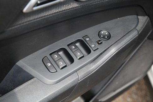 Used 2023 Kia Sportage LX image 21