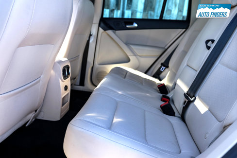 Used 2012 Volkswagen Tiguan SE image 24