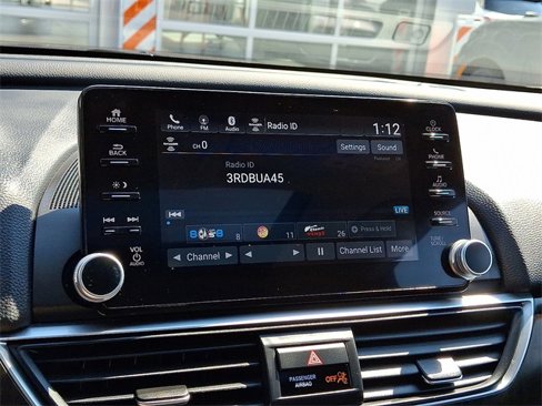 Used 2019 Honda Accord EX image 17