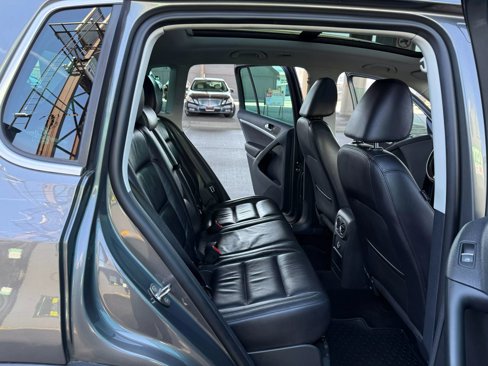 Used 2013 Volkswagen Tiguan S image 17