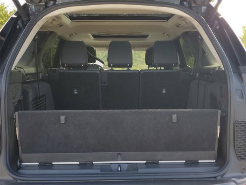Used 2019 Land Rover Discovery HSE image 7