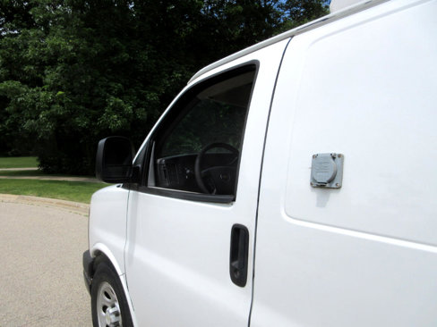 Used 2011 Chevrolet Express 1500 AWD image 35