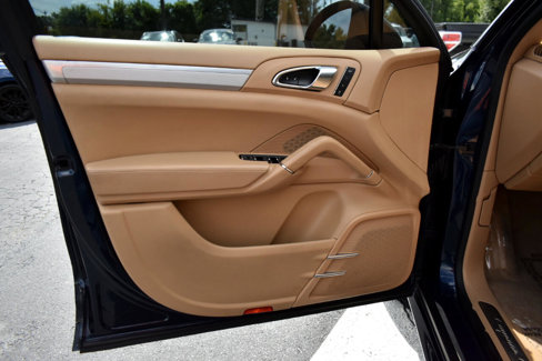 Used 2013 Porsche Cayenne GTS image 29