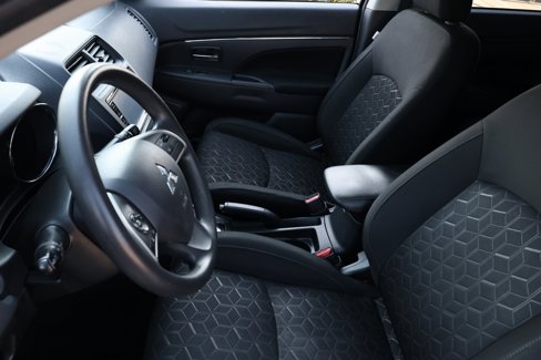 Used 2023 Mitsubishi Outlander Sport ES image 13