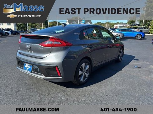 Used 2019 Hyundai Ioniq Plug-In Hybrid image 6