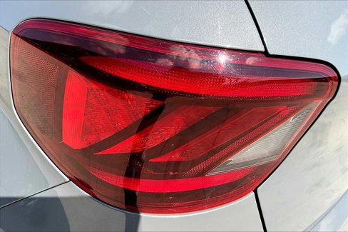 Used 2021 Hyundai Venue SEL w/ Premium Package image 28
