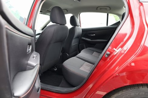 Used 2022 Nissan Sentra SR w/ Electronics Package image 22