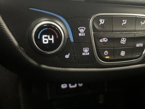 Used 2021 Chevrolet Equinox LT image 8