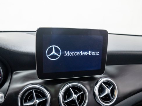 Used 2019 Mercedes-Benz GLA 250 4MATIC image 22
