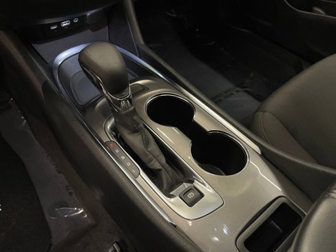 Used 2023 Chevrolet Malibu LT image 16