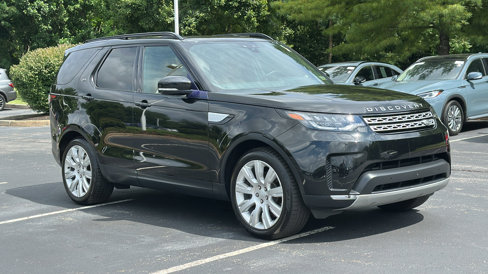 Used 2017 Land Rover Discovery HSE image 2