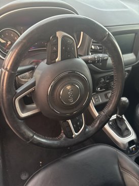 Used 2019 Jeep Compass Latitude image 8