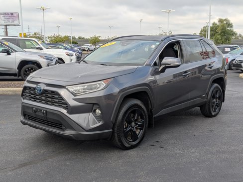 Used 2021 Toyota RAV4 XLE image 4