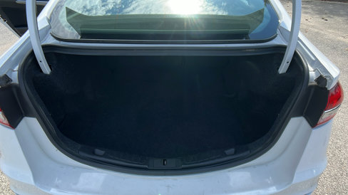 Used 2020 Ford Fusion SE image 13