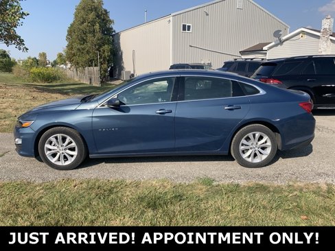 Used 2024 Chevrolet Malibu LT image 2