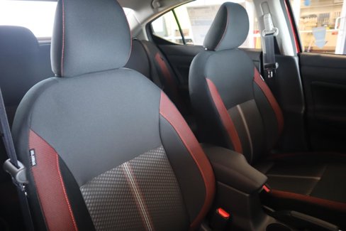 New 2025 Nissan Versa SR w/ Trunk Package image 43