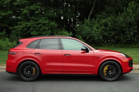 Used 2023 Porsche Cayenne Turbo S image 46