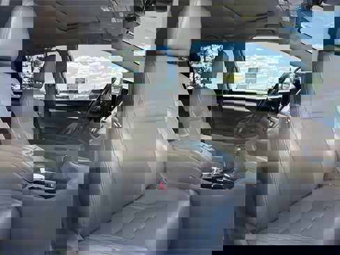 Used 2019 Toyota Highlander XLE image 21