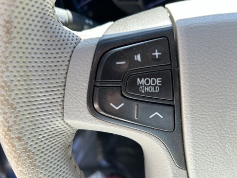 Used 2014 Toyota Sienna XLE image 15