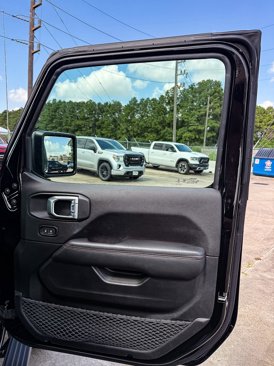 Used 2021 Jeep Gladiator Rubicon image 25