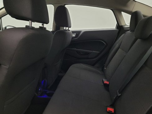 Used 2015 Ford Fiesta SE image 18