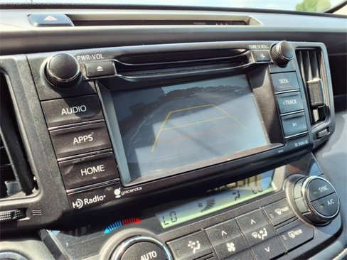 Used 2018 Toyota RAV4 XLE image 24