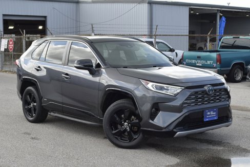Used 2019 Toyota RAV4 XSE image 8