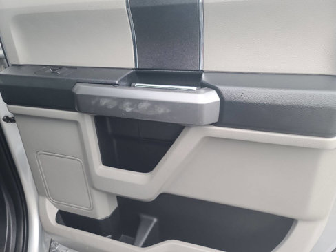 Used 2017 Ford F150 XLT image 29